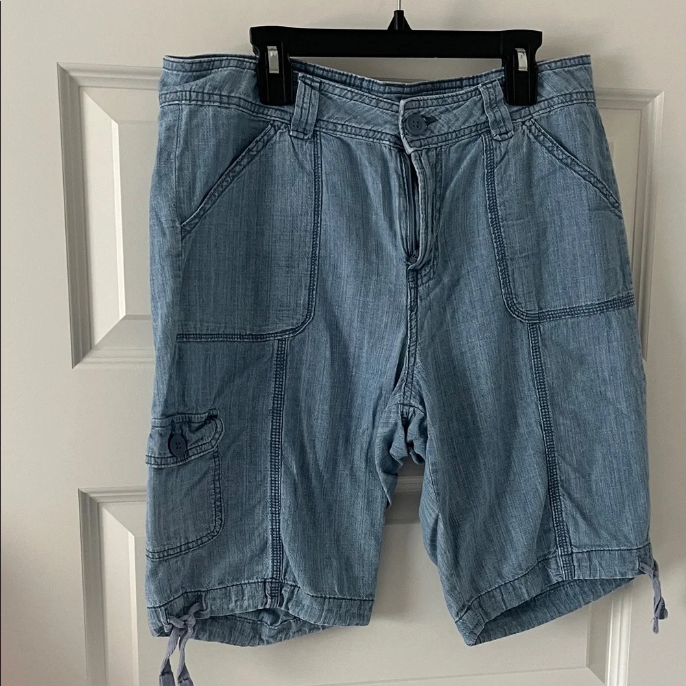 St. John's Bay Light Wash Cargo Denim Shorts - Picture 1 of 11